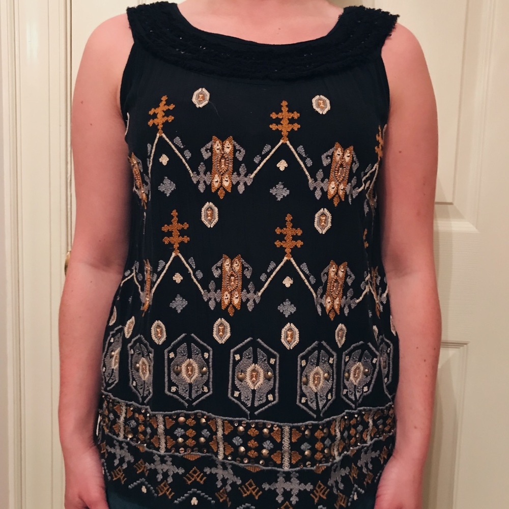Navy blue shirt with embroidery